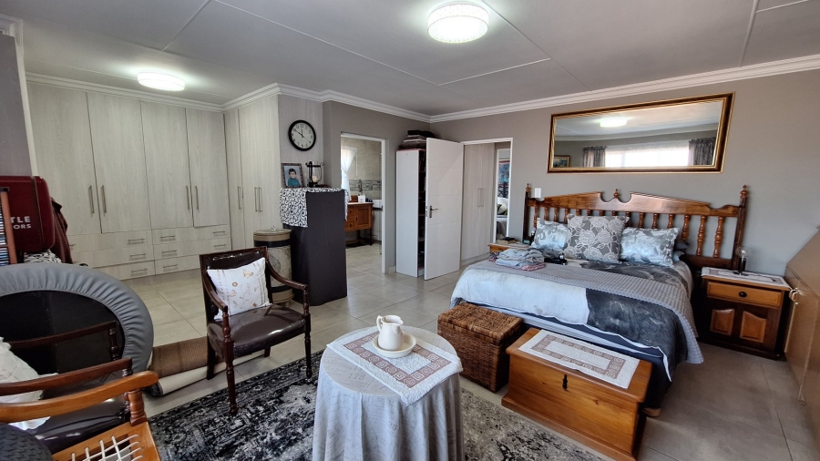 2 Bedroom Property for Sale in Dana Bay Western Cape